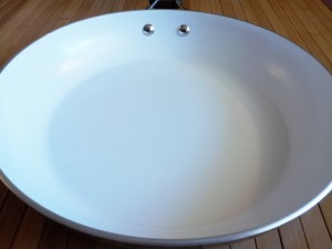 Wearever ceramic cookware 10.5 inch pan